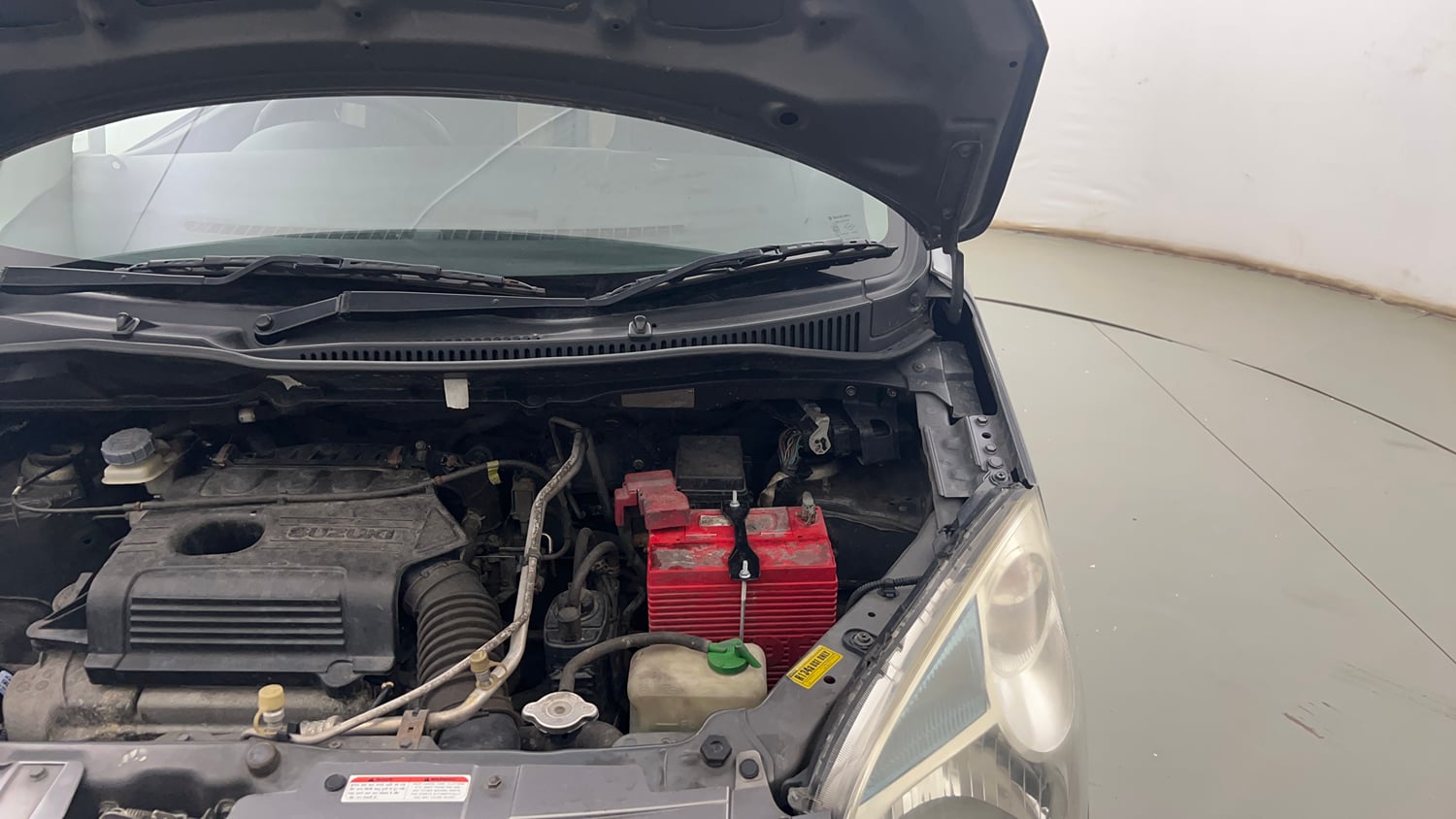 Used 2016 Maruti Suzuki Wagon R VXI Petrol Manual engine ENGINE LEFT SIDE HINGE & APRON VIEW