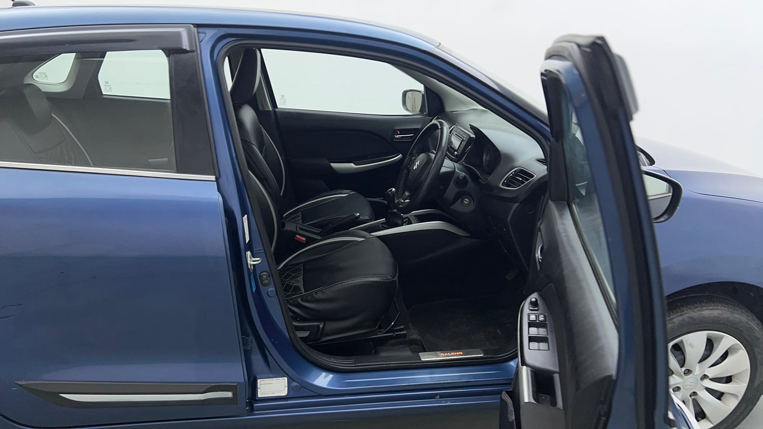 Used 2018 Maruti Suzuki Baleno Delta 1.2 Petrol Manual interior RIGHT SIDE FRONT DOOR CABIN VIEW