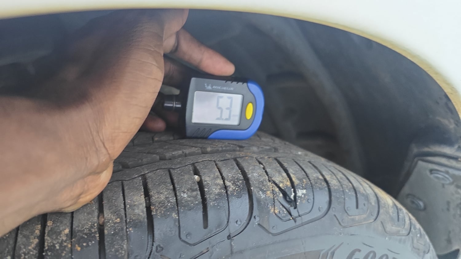Used 2017 Ford EcoSport Titanium 1.5L TDCi Diesel Manual tyres LEFT FRONT TYRE TREAD VIEW