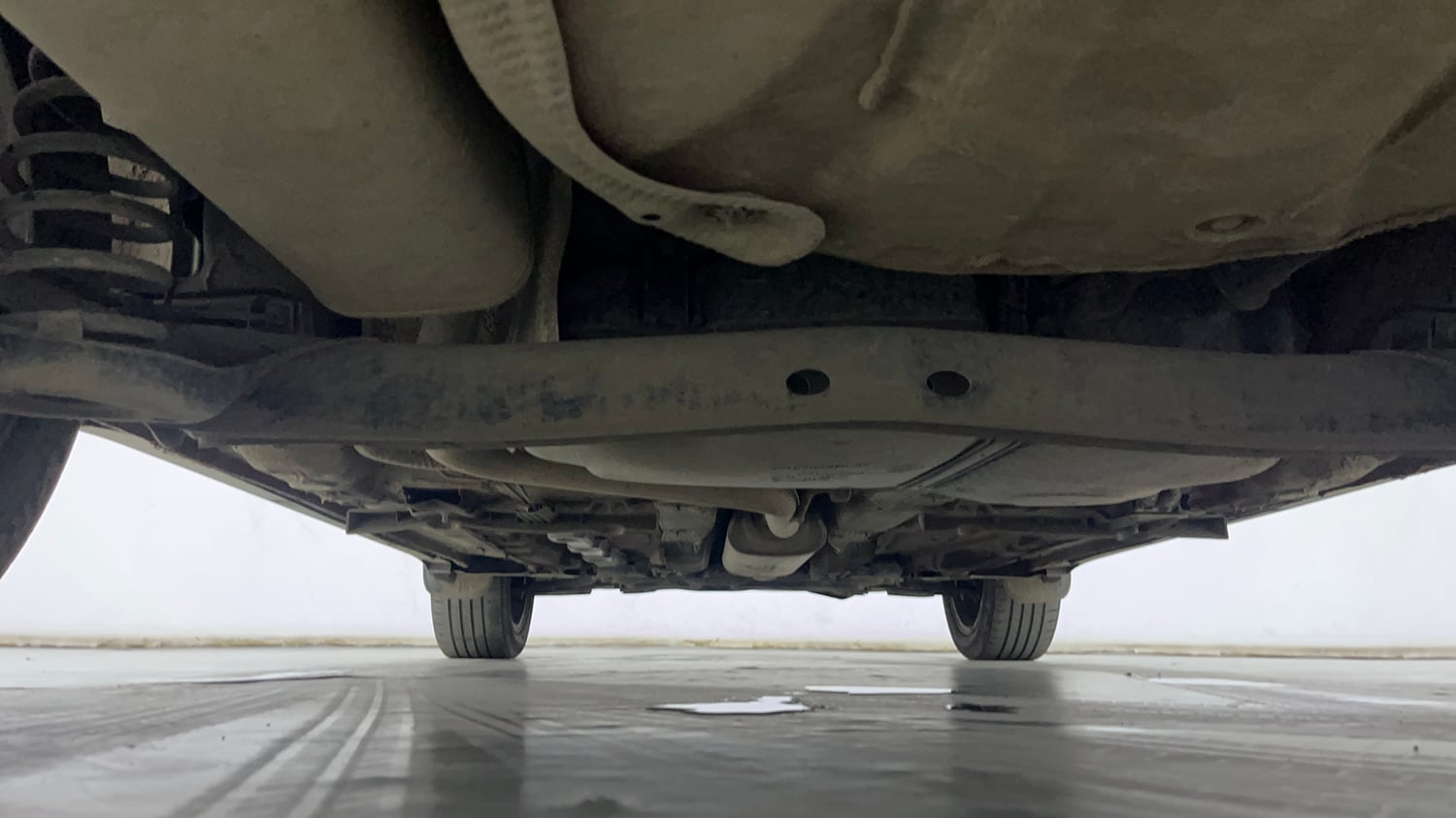 Used 2023 Skoda Kushaq Monte Carlo 1.5L TSI MT Petrol Manual extra REAR UNDERBODY VIEW (TAKEN FROM REAR)