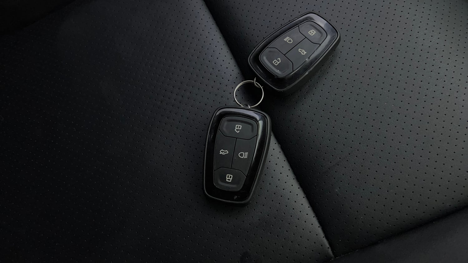 Used 2022 Tata Altroz XZ Plus Diesel Diesel Manual extra CAR KEY VIEW