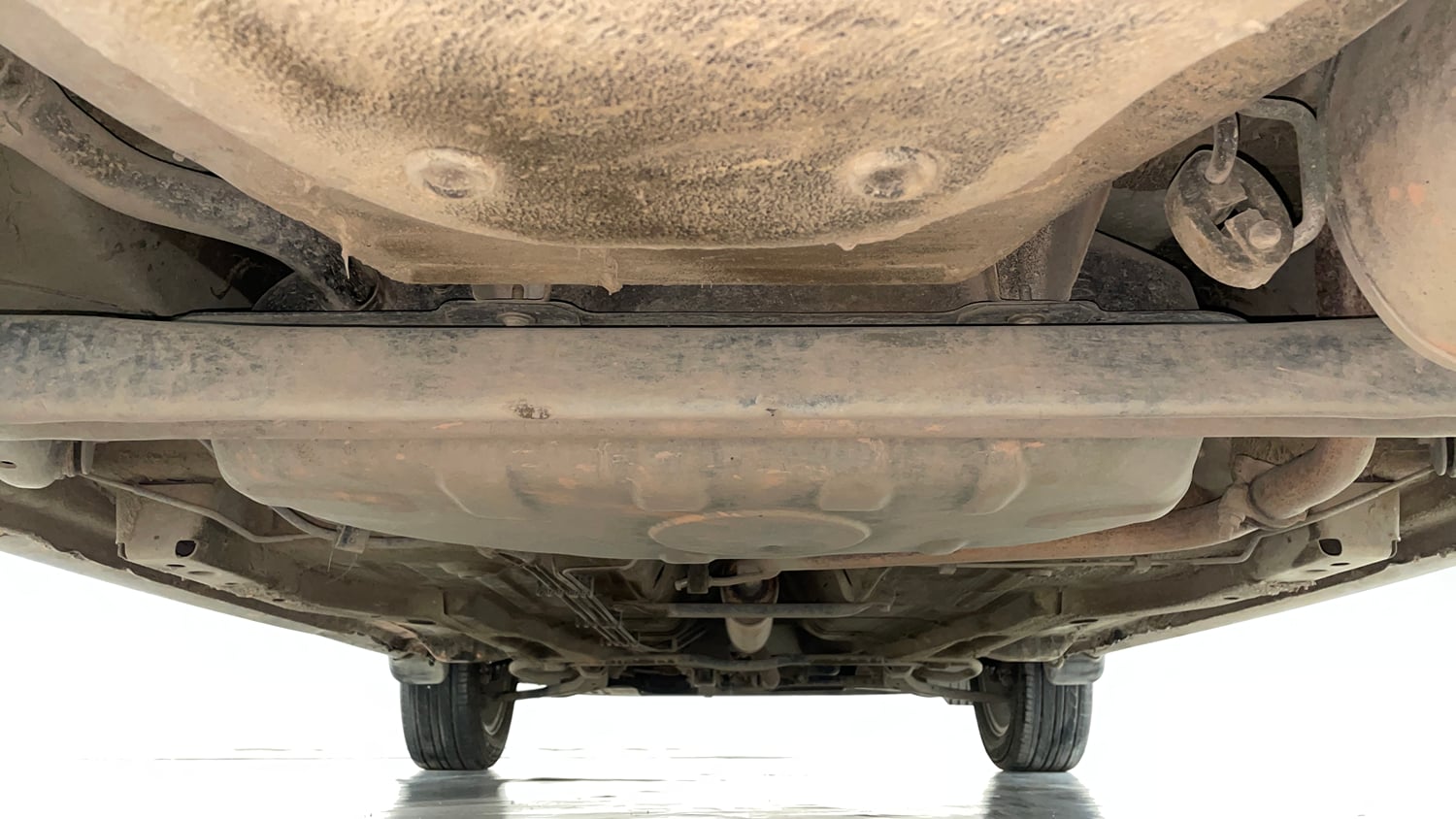 Used 2018 Tata Tiago Revotron XZA Petrol Automatic extra REAR UNDERBODY VIEW (TAKEN FROM REAR)