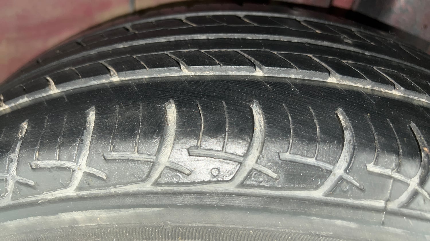 Used 2019 Hyundai Elite i20 Asta 1.2 Petrol Manual tyres LEFT REAR TYRE TREAD VIEW