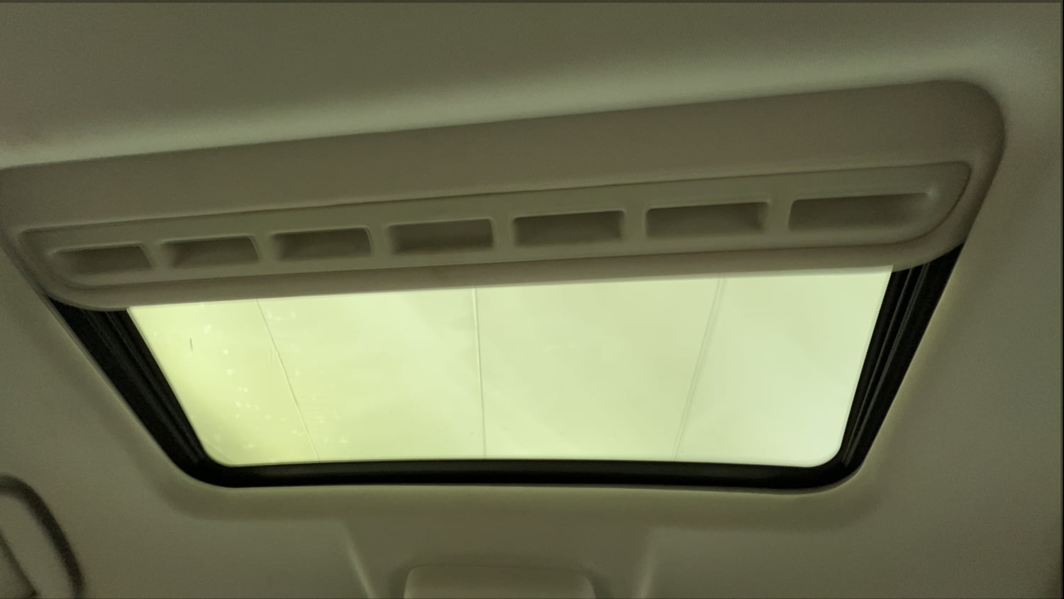 Used 2022 Tata Nexon XZA Plus (Premium) Petrol Automatic top_features Sunroof