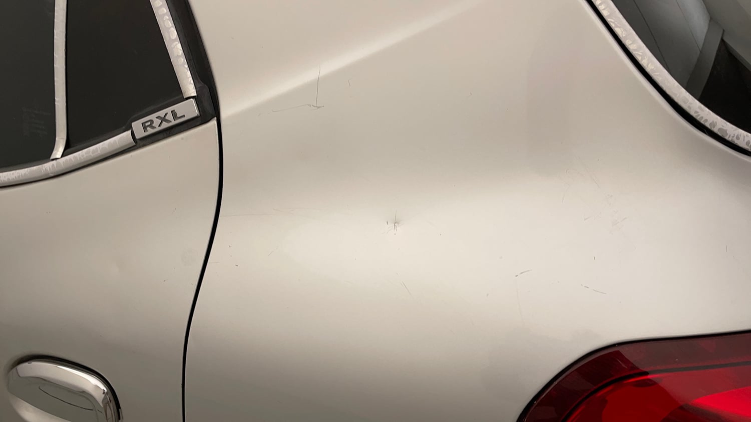 Used 2018 Renault Kwid 1.0 RXL Petrol Manual dents MINOR DENT