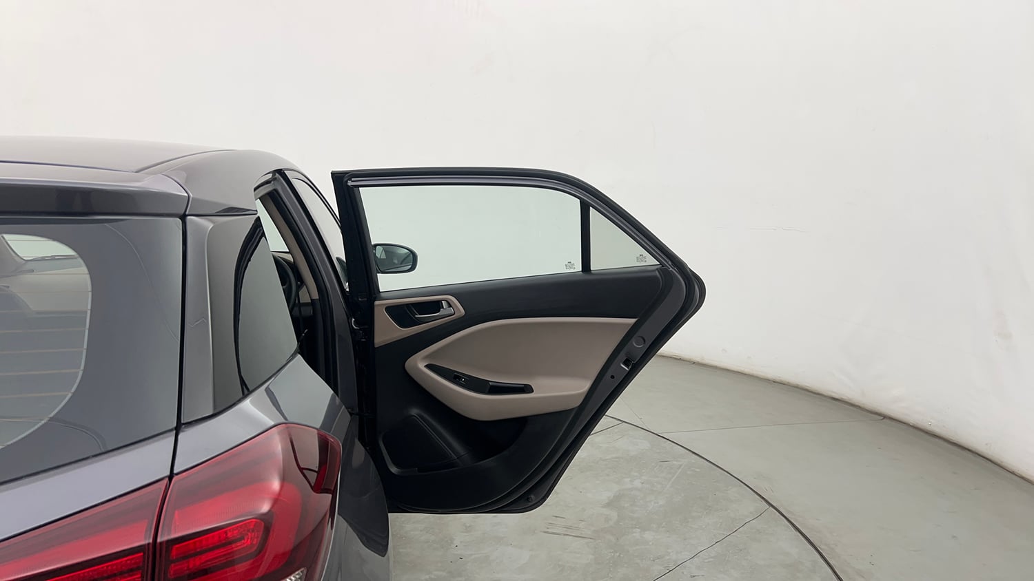 Used 2018 Hyundai Elite i20 Asta 1.2 Petrol Manual interior RIGHT REAR DOOR OPEN VIEW