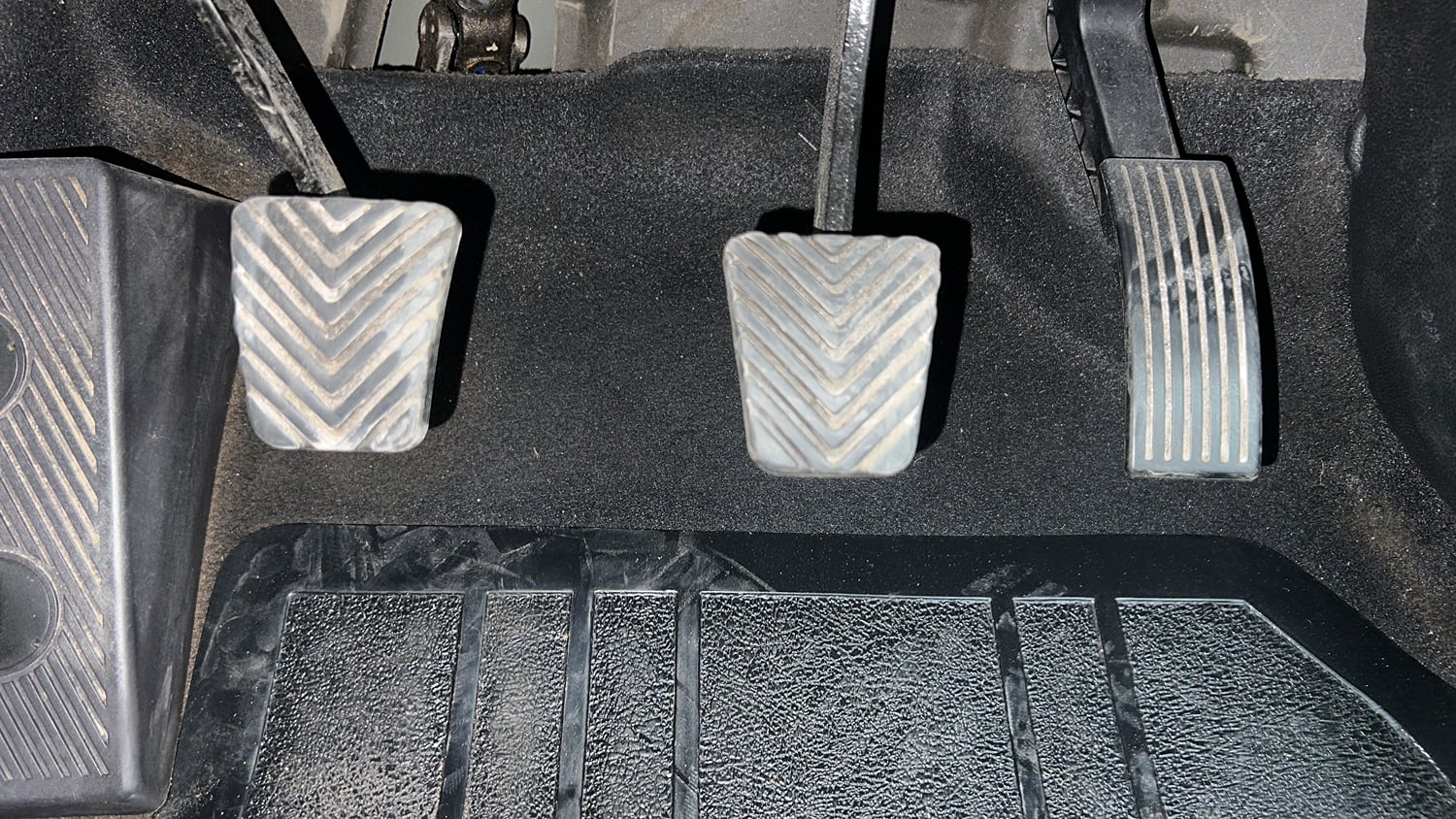 Used 2018 Hyundai Elite i20 Asta 1.2 Petrol Manual interior PEDALS VIEW
