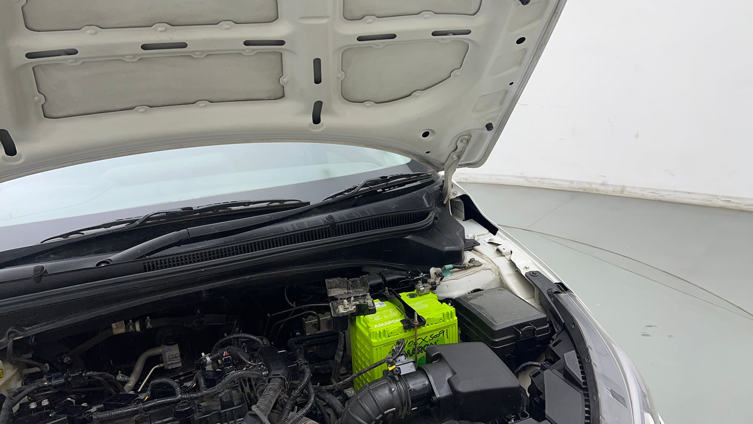 Used 2024 Hyundai New i20 Asta (O) 1.2 IVT Petrol Automatic engine ENGINE LEFT SIDE HINGE & APRON VIEW