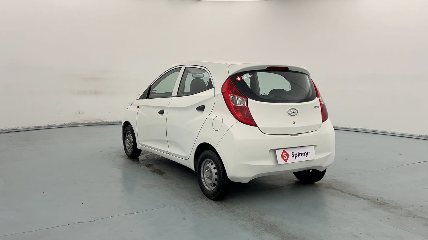 Used 2018 Hyundai Eon Era + AirBag Petrol Manual exterior LEFT REAR CORNER VIEW