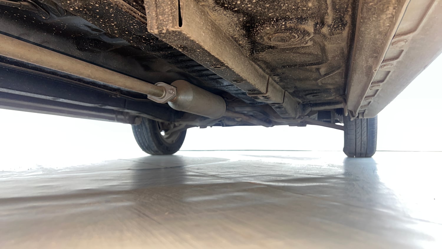 Used 2018 Maruti Suzuki Wagon R VXI+ AMT Petrol Automatic extra REAR RIGHT UNDERBODY VIEW