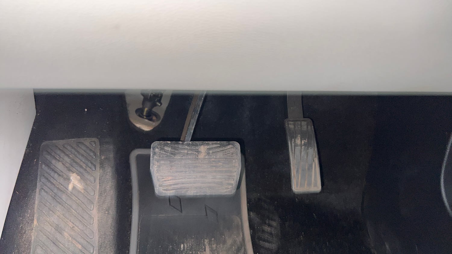 Used 2026 Mahindra XUV 3XO AX5 1.2 Petrol AT Petrol Automatic interior PEDALS VIEW