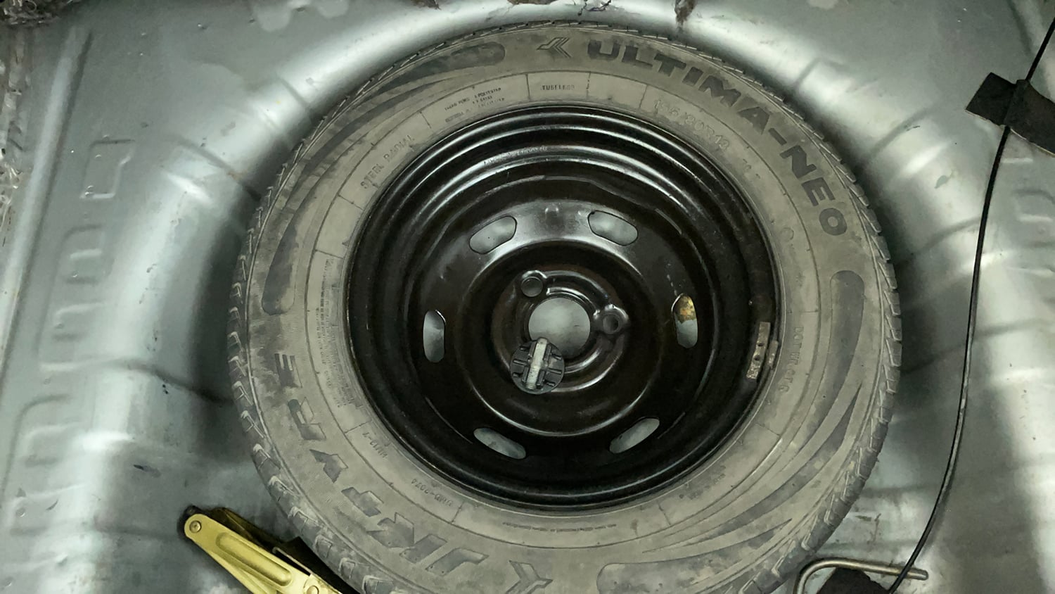 Used 2018 Renault Kwid 1.0 RXL Petrol Manual tyres SPARE TYRE VIEW