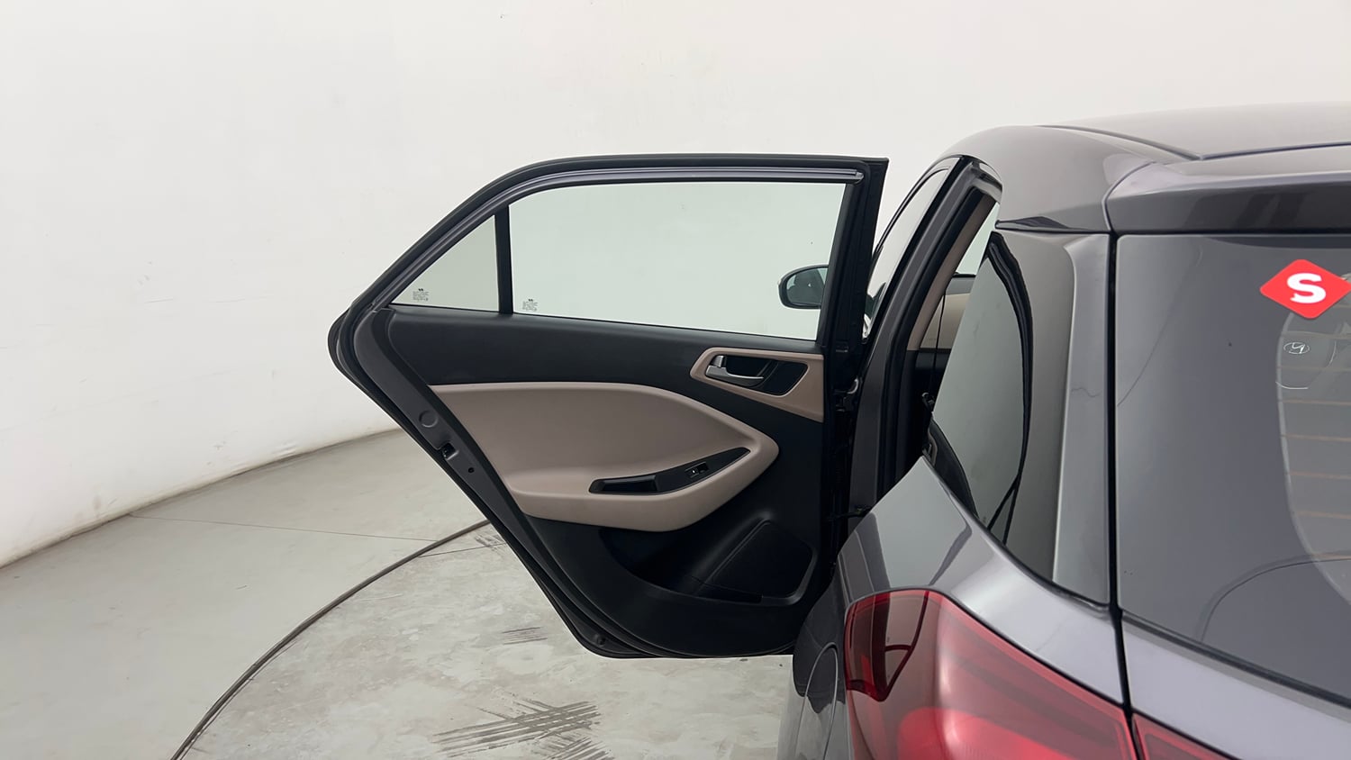 Used 2018 Hyundai Elite i20 Asta 1.2 Petrol Manual interior LEFT REAR DOOR OPEN VIEW
