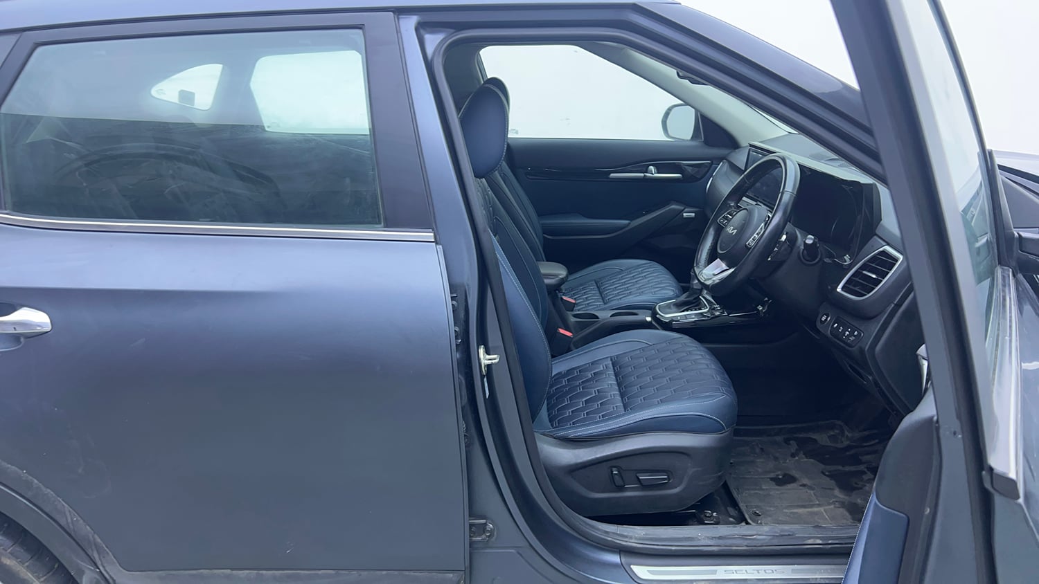 Used 2022 Kia Seltos X Line 1.5 Diesel AT Diesel Automatic interior RIGHT SIDE FRONT DOOR CABIN VIEW