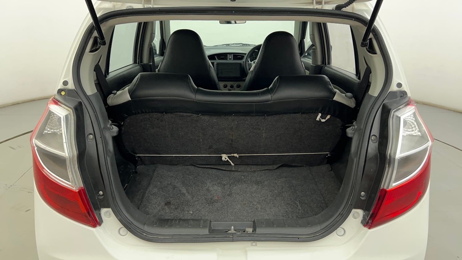 Used 2015 Maruti Suzuki Alto K10 VXi Petrol Manual interior DICKY INSIDE VIEW