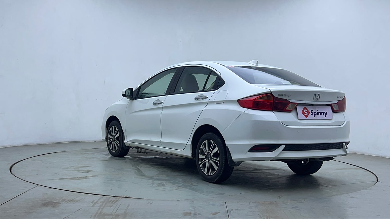 Used 2019 Honda City V CVT Petrol Petrol Automatic exterior LEFT REAR CORNER VIEW