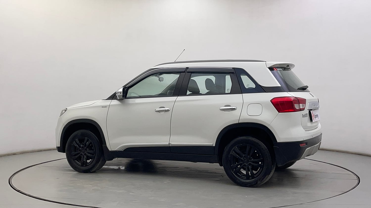 Used 2019 maruti-suzuki Vitara Brezza ZDi Plus AGS Diesel Automatic exterior LEFT REAR CORNER VIEW