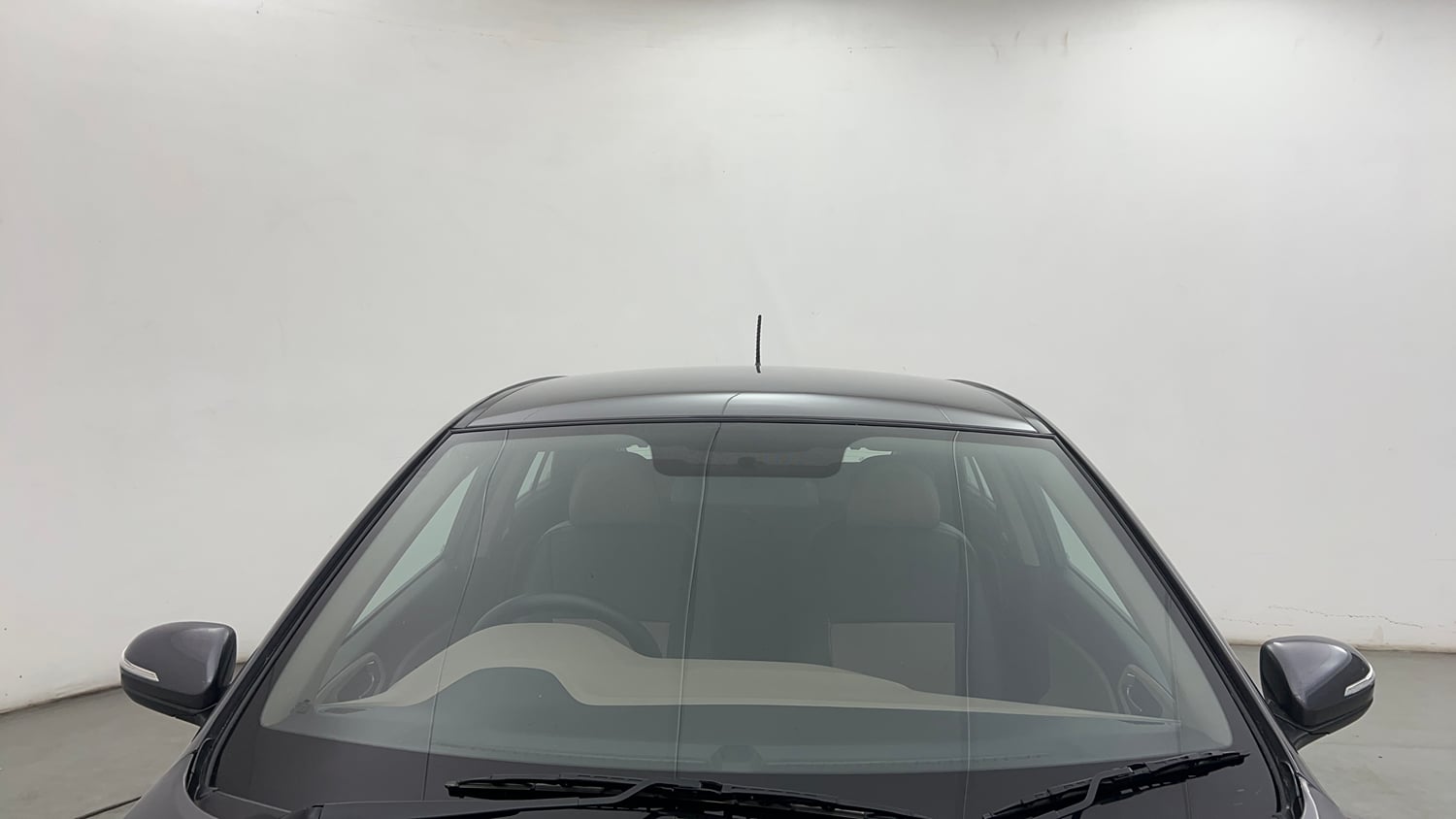 Used 2018 Hyundai Elite i20 Asta 1.2 Petrol Manual exterior FRONT WINDSHIELD VIEW