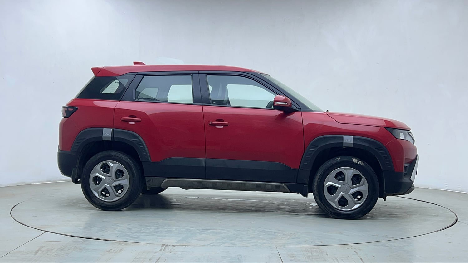 Used 2022 Maruti Suzuki Brezza Vxi AT Petrol Automatic exterior RIGHT SIDE VIEW