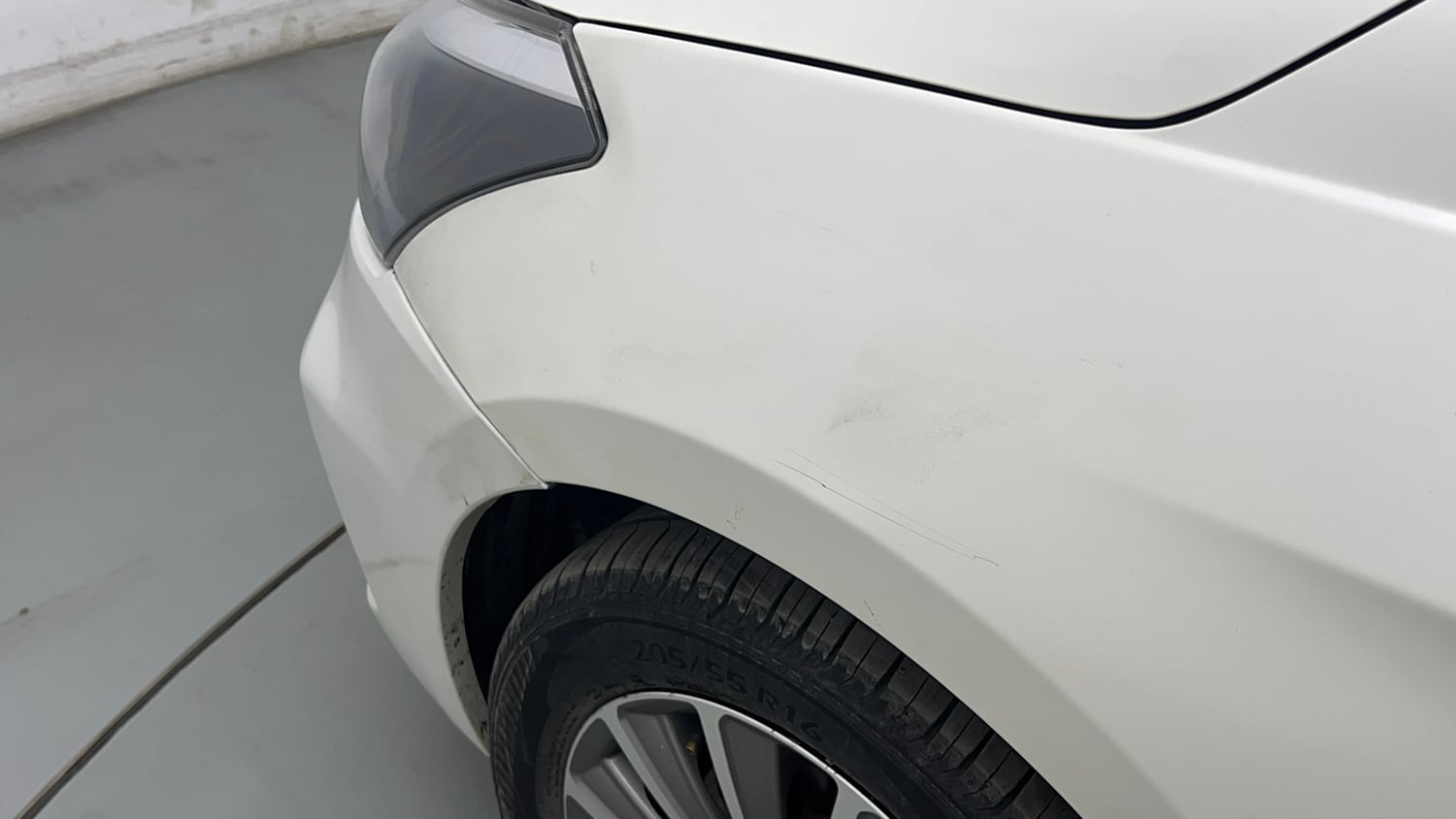 Used 2022 Maruti Suzuki Ciaz Alpha 1.5 AT Petrol Automatic dents MINOR SCRATCH