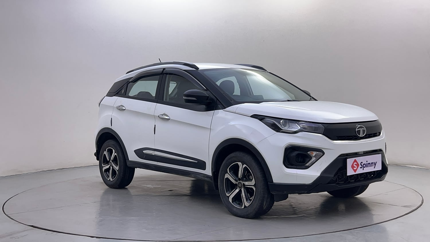 Used 2023 Tata Nexon XM Diesel Diesel Manual exterior RIGHT FRONT CORNER VIEW
