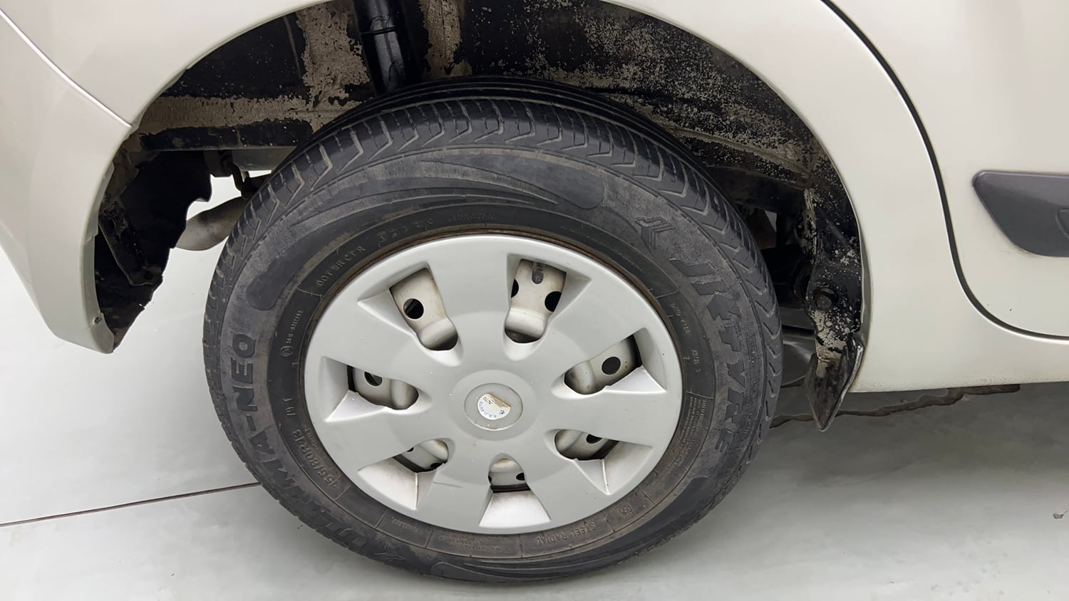 Used 2022 Maruti Suzuki Wagon R LXI 1.0 CNG Cng Manual tyres RIGHT REAR TYRE RIM VIEW