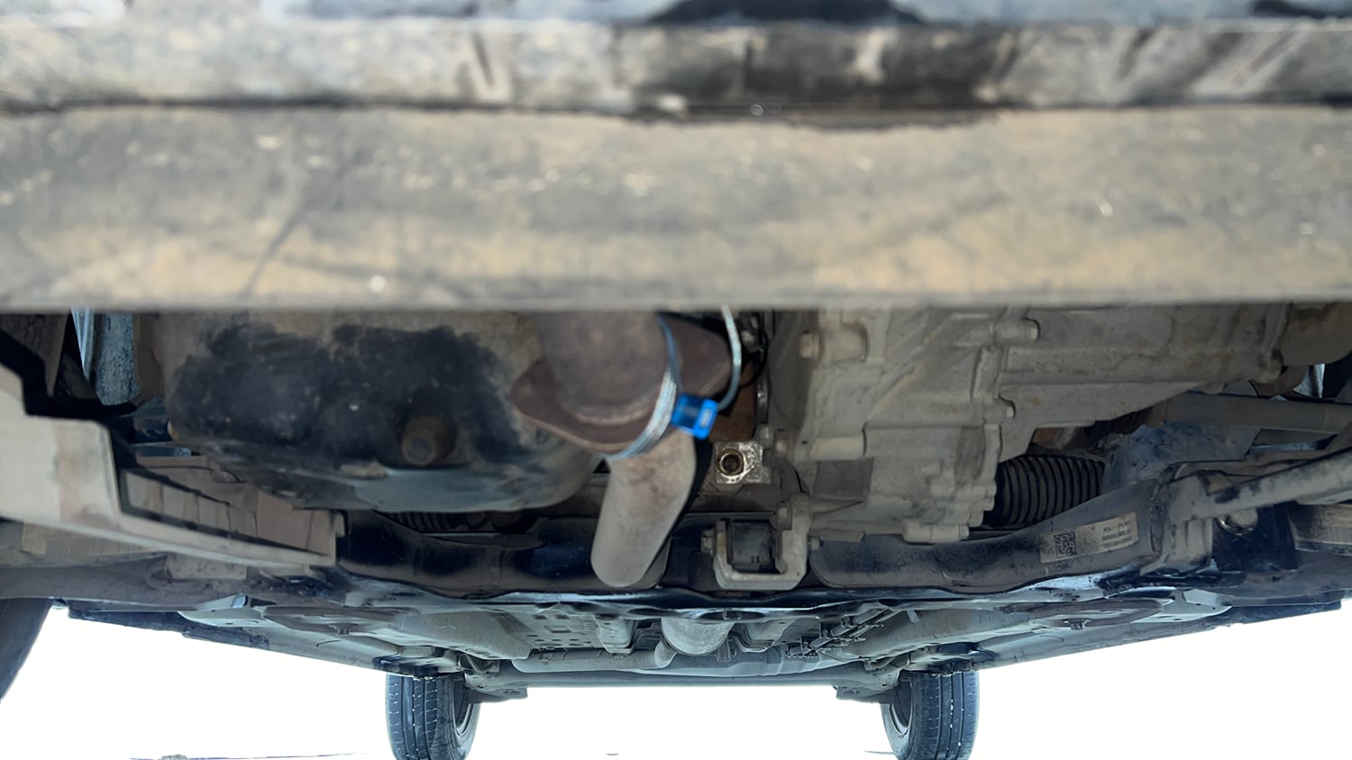Used 2023 Tata Punch Pure MT Petrol Manual extra FRONT LEFT UNDERBODY VIEW