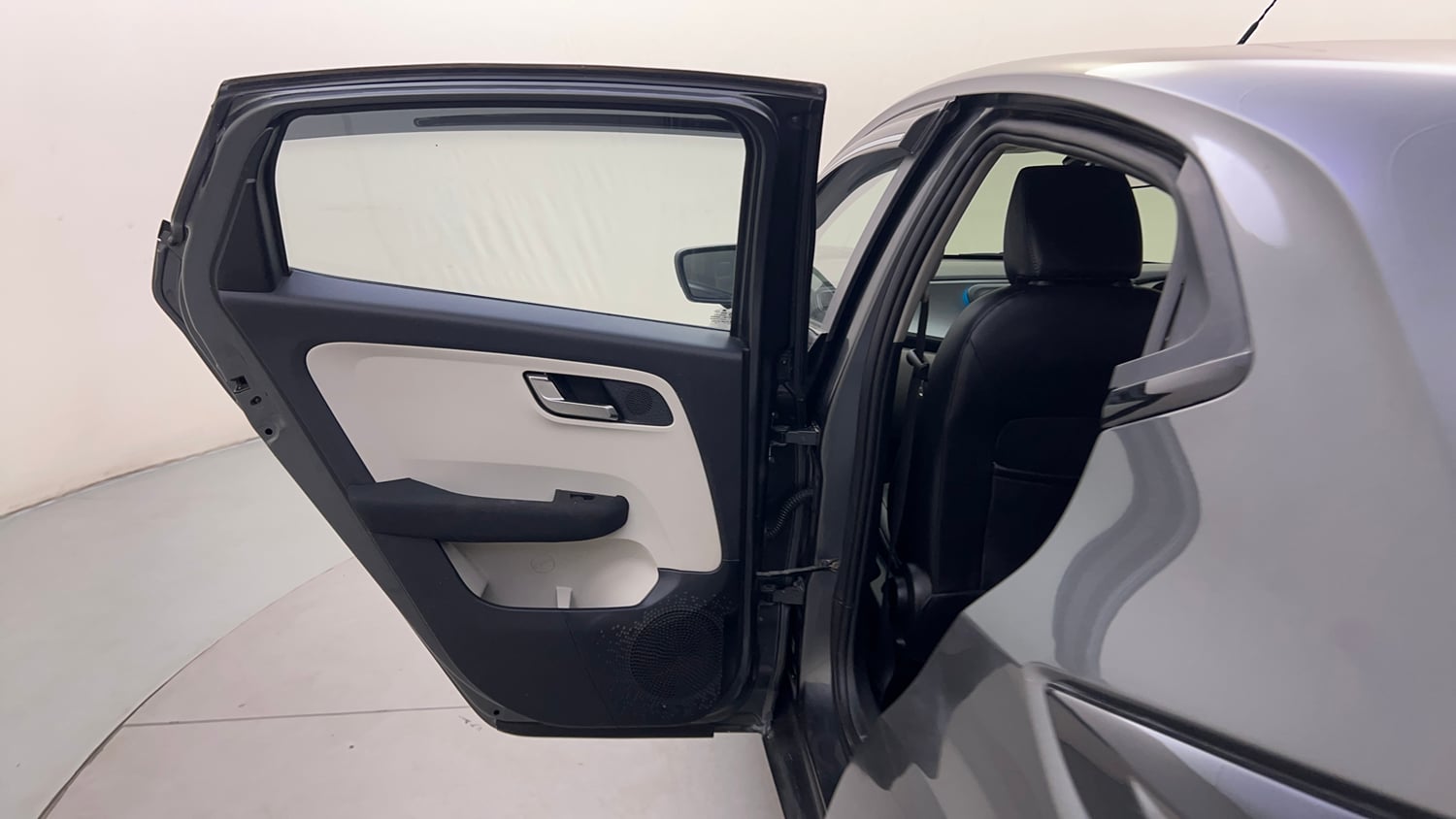 Used 2022 Tata Altroz XZ Plus Diesel Diesel Manual interior LEFT REAR DOOR OPEN VIEW