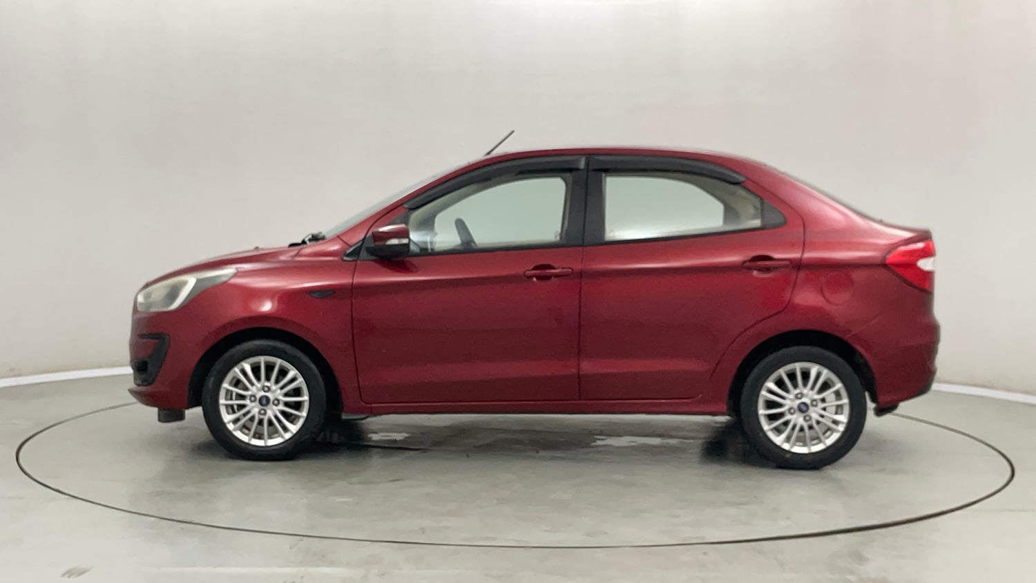 Used 2019 Ford Figo Aspire Titanium 1.2 Ti-VCT Petrol Manual exterior LEFT SIDE VIEW