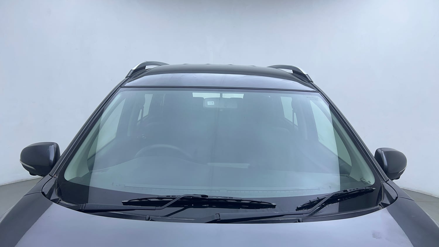 Used 2022 Maruti Suzuki XL6 Alpha Plus AT Petrol Petrol Automatic exterior FRONT WINDSHIELD VIEW