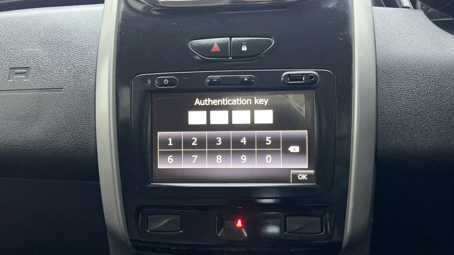 Used 2021 Renault Duster RXS 1.3 Turbo Petrol MT Petrol Manual top_features Touch screen infotainment system