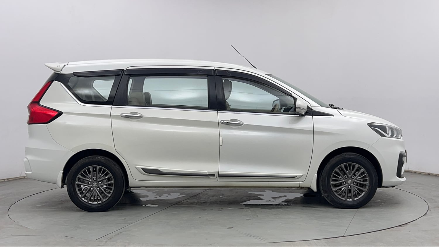 Used 2019 Maruti Suzuki New Ertiga ZXi AT Petrol Automatic exterior RIGHT SIDE VIEW