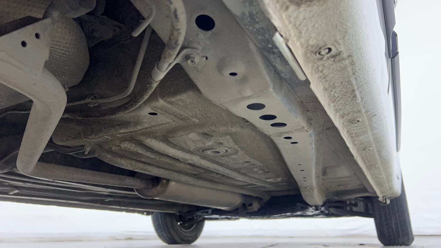 Used 2022 Maruti Suzuki Wagon R LXI 1.0 CNG Cng Manual extra REAR RIGHT UNDERBODY VIEW