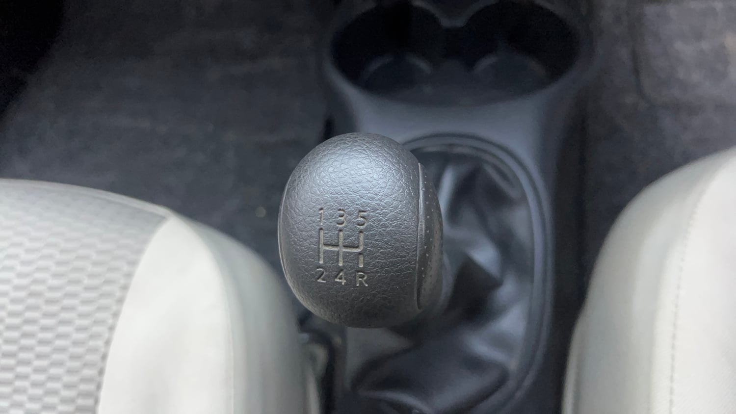 Used 2014 Nissan Micra Active XL Petrol Manual interior GEAR  KNOB VIEW