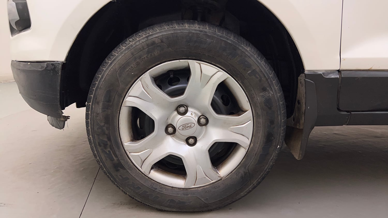 Used 2015 Ford EcoSport Trend 1.5 TDCi Diesel Manual tyres LEFT FRONT TYRE RIM VIEW