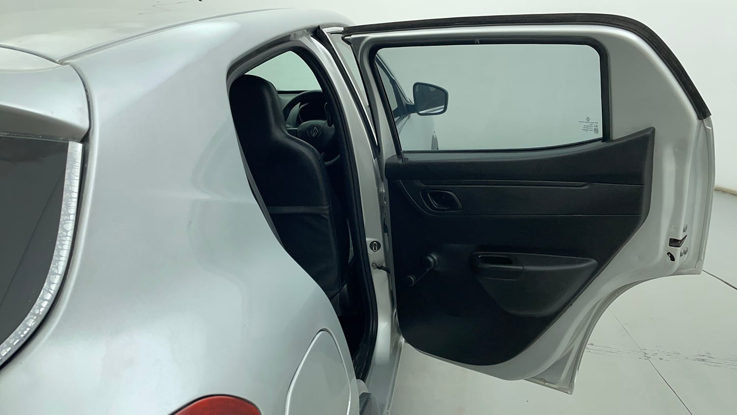 Used 2018 Renault Kwid 1.0 RXL Petrol Manual interior RIGHT REAR DOOR OPEN VIEW