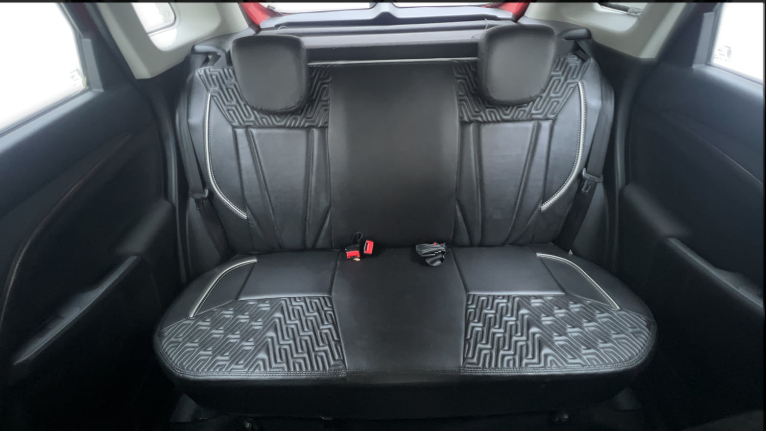 Used 2022 Maruti Suzuki Brezza Vxi AT Petrol Automatic interior REAR SEAT CONDITION VIEW