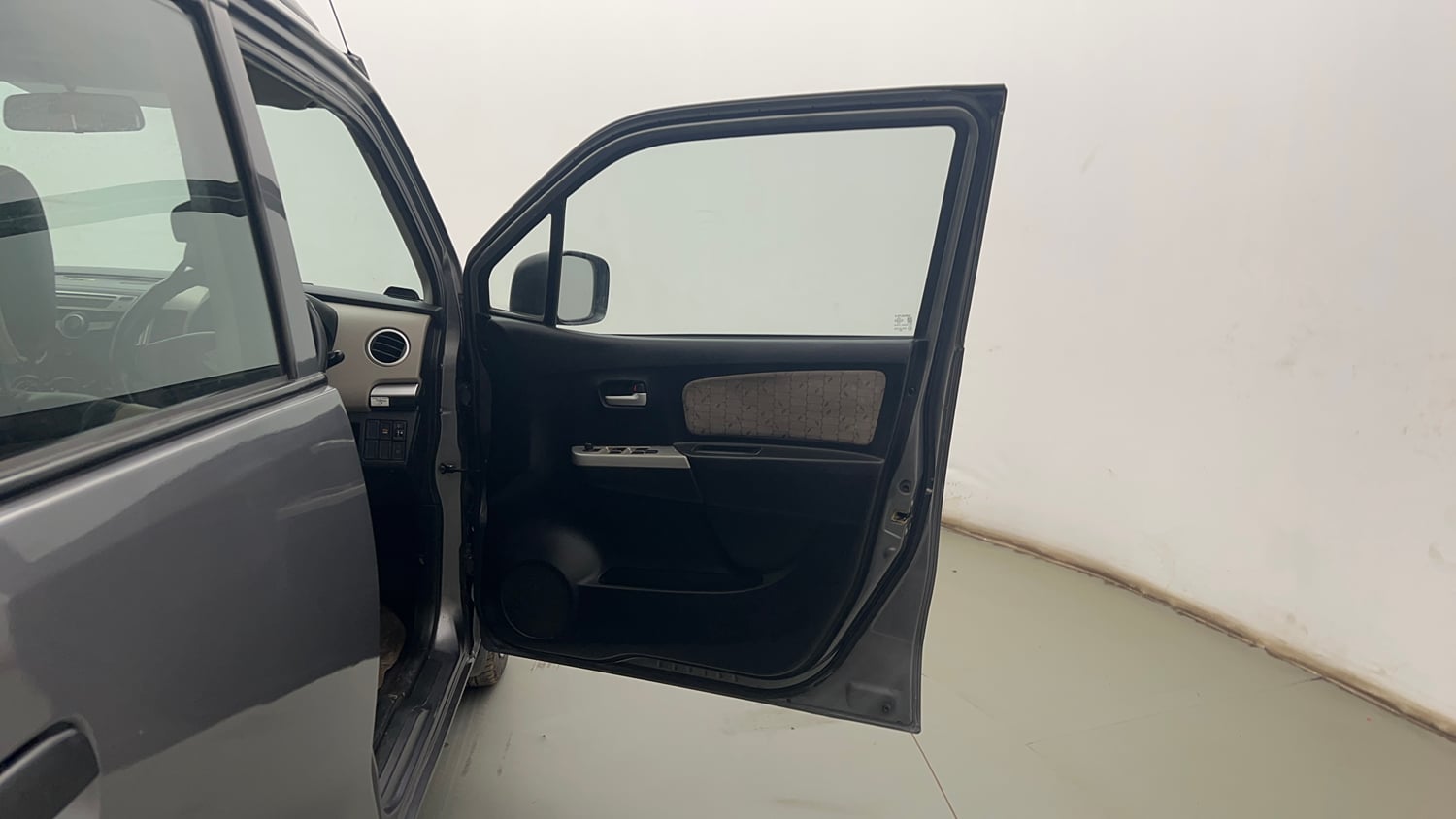 Used 2016 Maruti Suzuki Wagon R VXI Petrol Manual interior RIGHT FRONT DOOR OPEN VIEW