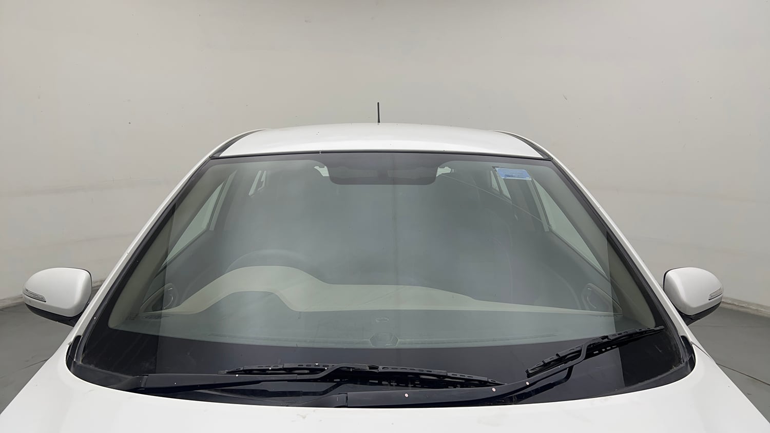 Used 2016 Hyundai Elite i20 Sportz 1.2 Petrol Manual exterior FRONT WINDSHIELD VIEW