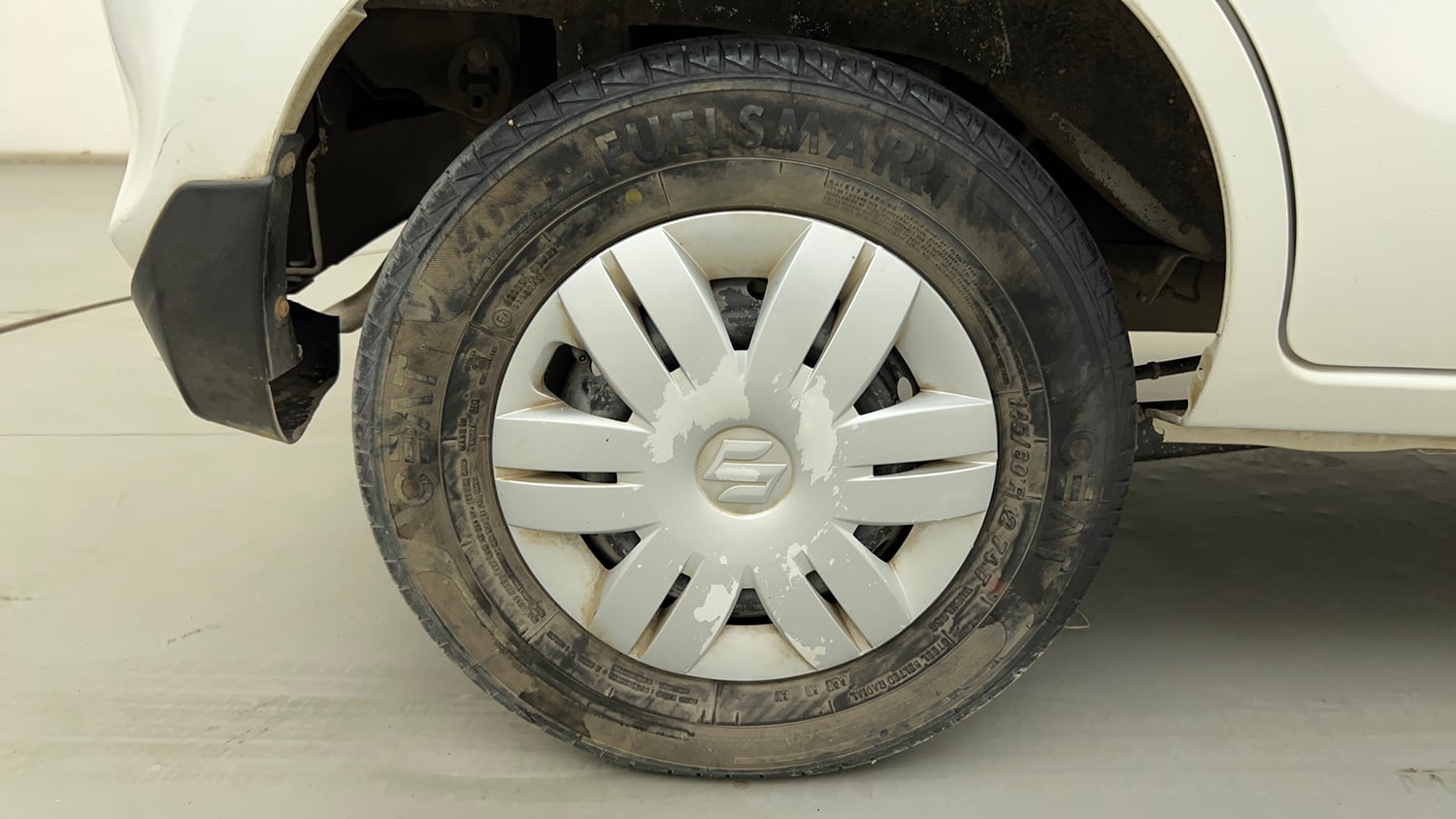 Used 2019 Maruti Suzuki Alto 800 LXi Petrol Manual tyres RIGHT REAR TYRE RIM VIEW