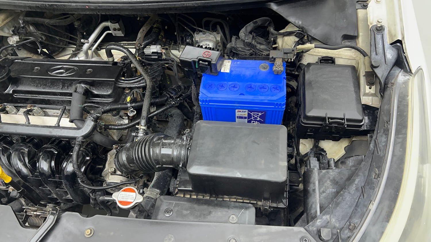 Used 2016 Hyundai Elite i20 Sportz 1.2 Petrol Manual engine ENGINE LEFT SIDE VIEW