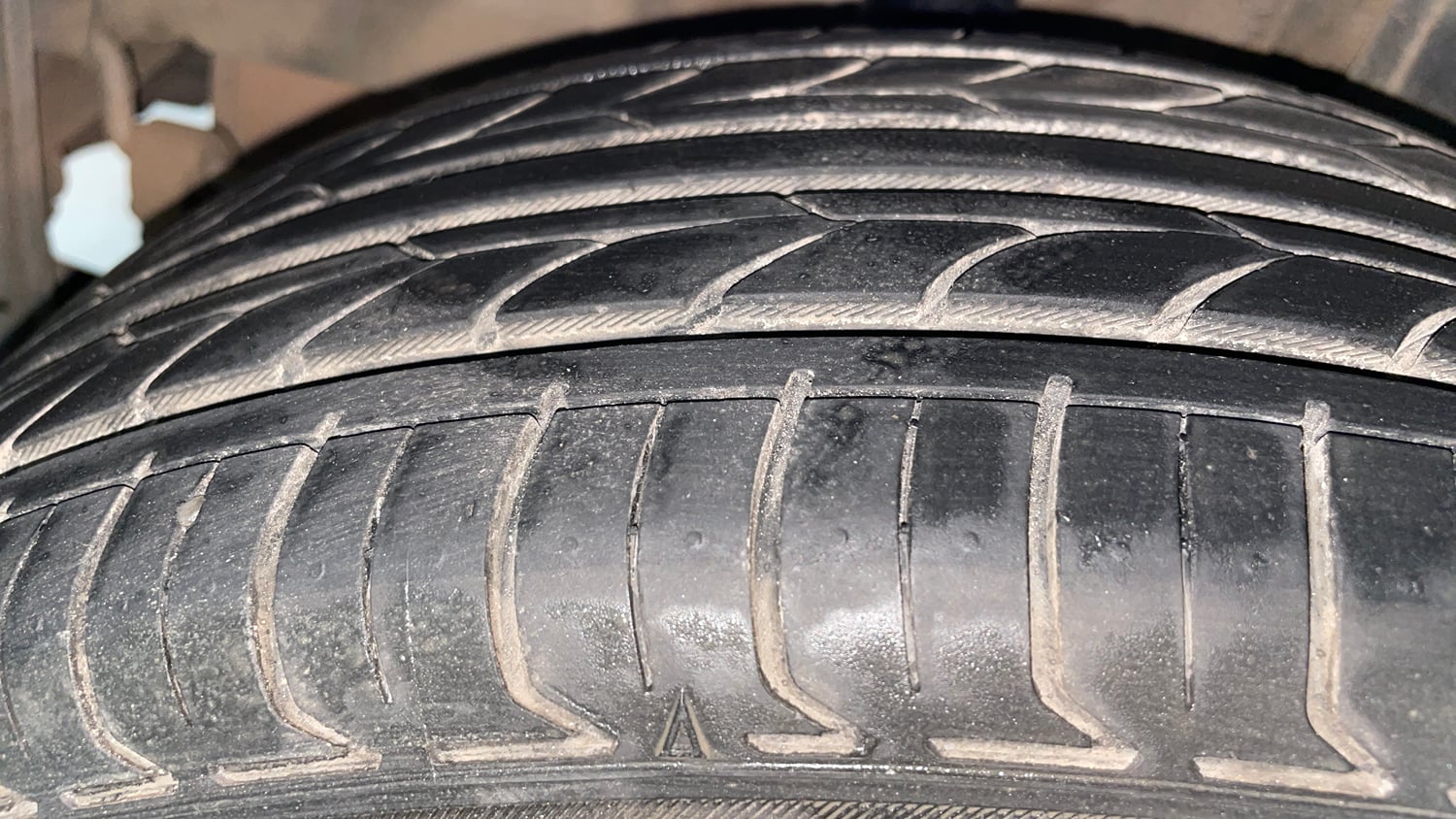 Used 2018 Tata Tiago Revotron XZA Petrol Automatic tyres RIGHT REAR TYRE TREAD VIEW