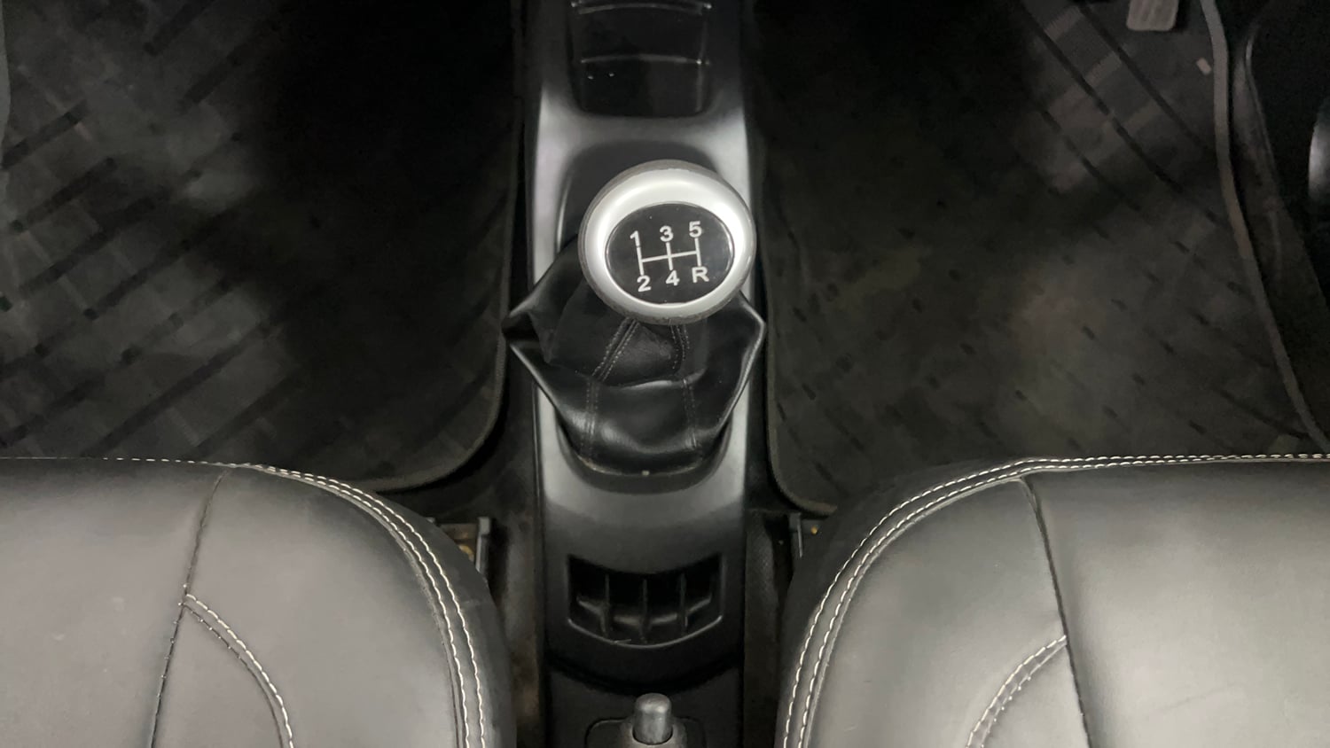 Used 2017 Maruti Suzuki Wagon R LXI CNG Cng Manual interior GEAR  KNOB VIEW