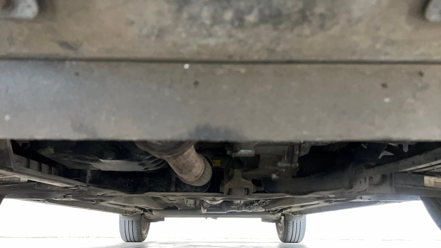Used 2021 Tata Altroz XZ Petrol Petrol Manual extra FRONT LEFT UNDERBODY VIEW