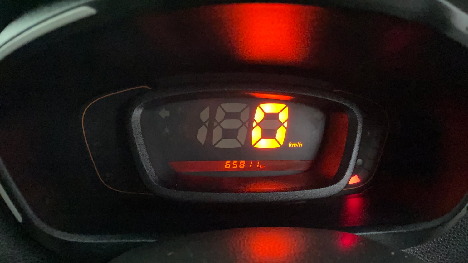 Used 2018 Renault Kwid 1.0 RXL Petrol Manual interior CLUSTERMETER VIEW