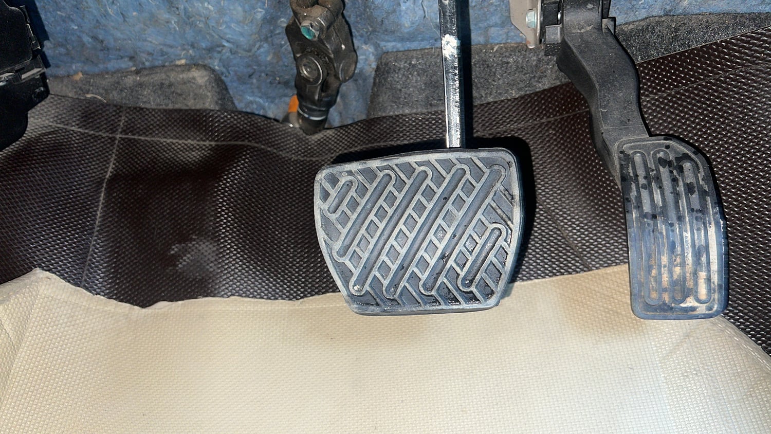 Used 2018 Nissan Micra XV CVT Petrol Automatic interior PEDALS VIEW