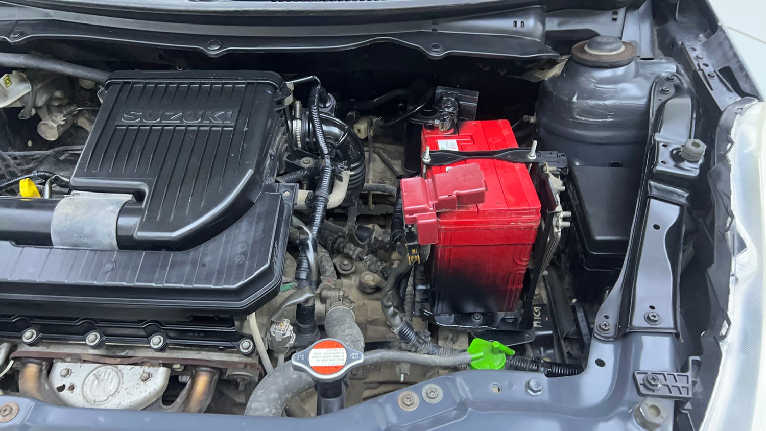 Used 2015 Maruti Suzuki Swift ZXi Petrol Manual engine ENGINE LEFT SIDE VIEW