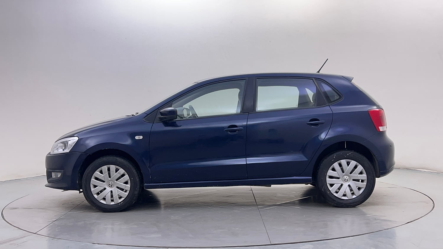 Used 2013 Volkswagen Polo Comfortline 1.2L (P) Petrol Manual exterior LEFT SIDE VIEW