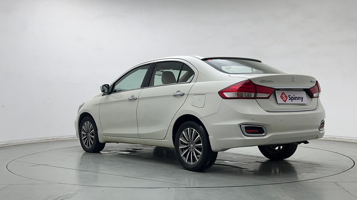 Used 2022 Maruti Suzuki Ciaz Alpha 1.5 AT Petrol Automatic exterior LEFT REAR CORNER VIEW
