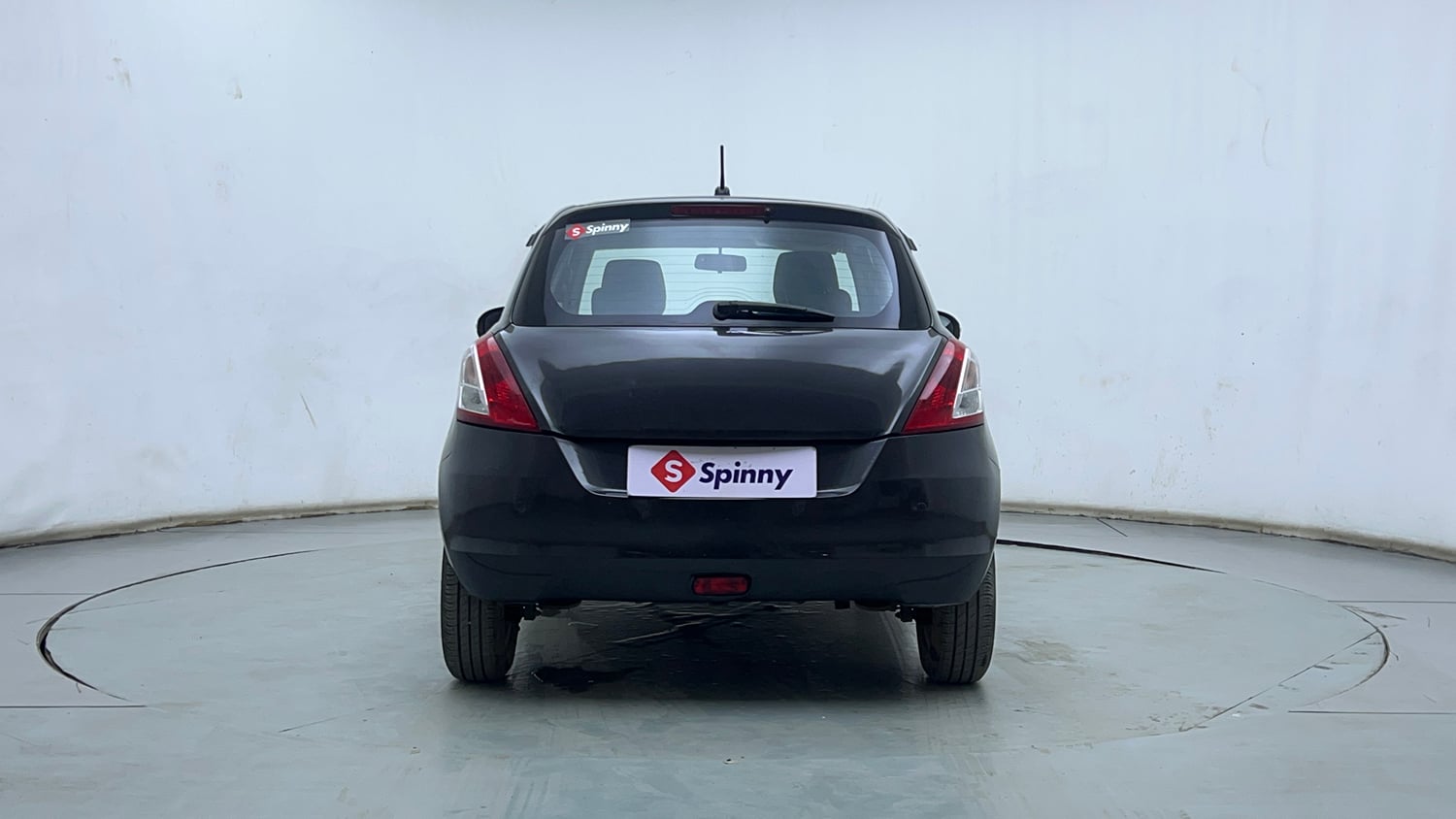Used 2015 Maruti Suzuki Swift ZXi Petrol Manual exterior BACK VIEW